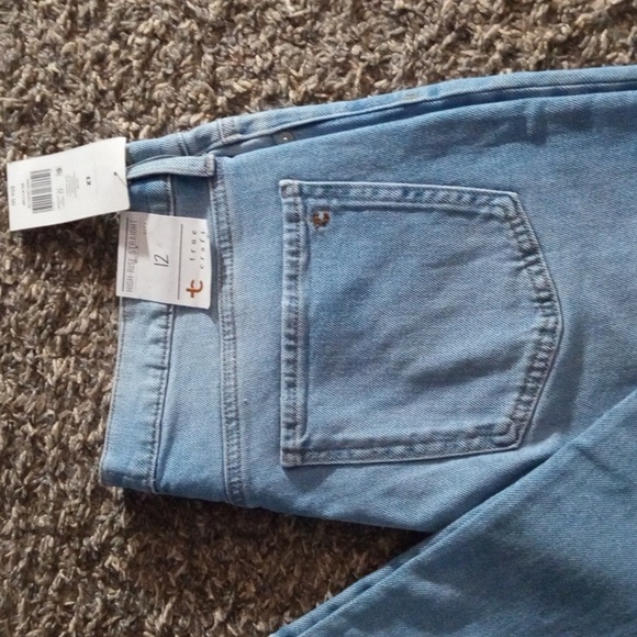 $10 or any 2 items $15:  TRUE CRAFT NWT High Rise Distressed Jeans 12 - Picture 2 of 16